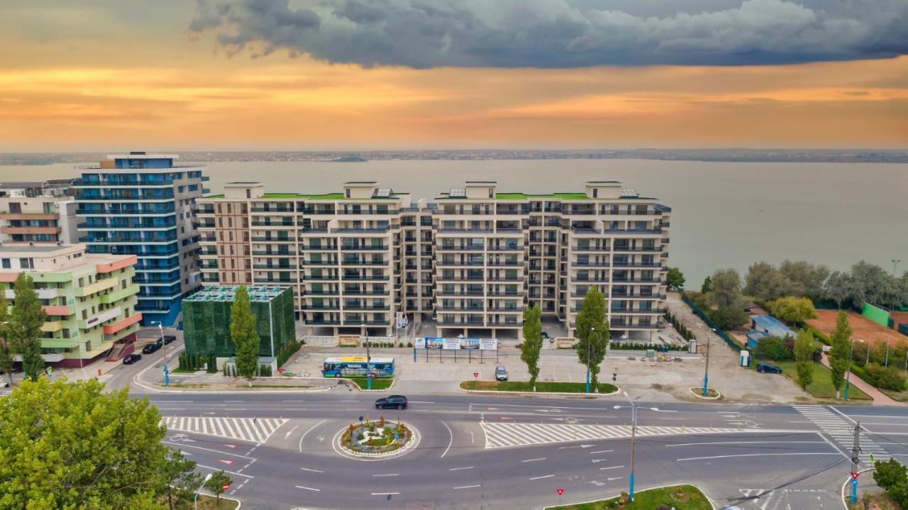 Aurora Apartments Mamaia Buitenkant foto